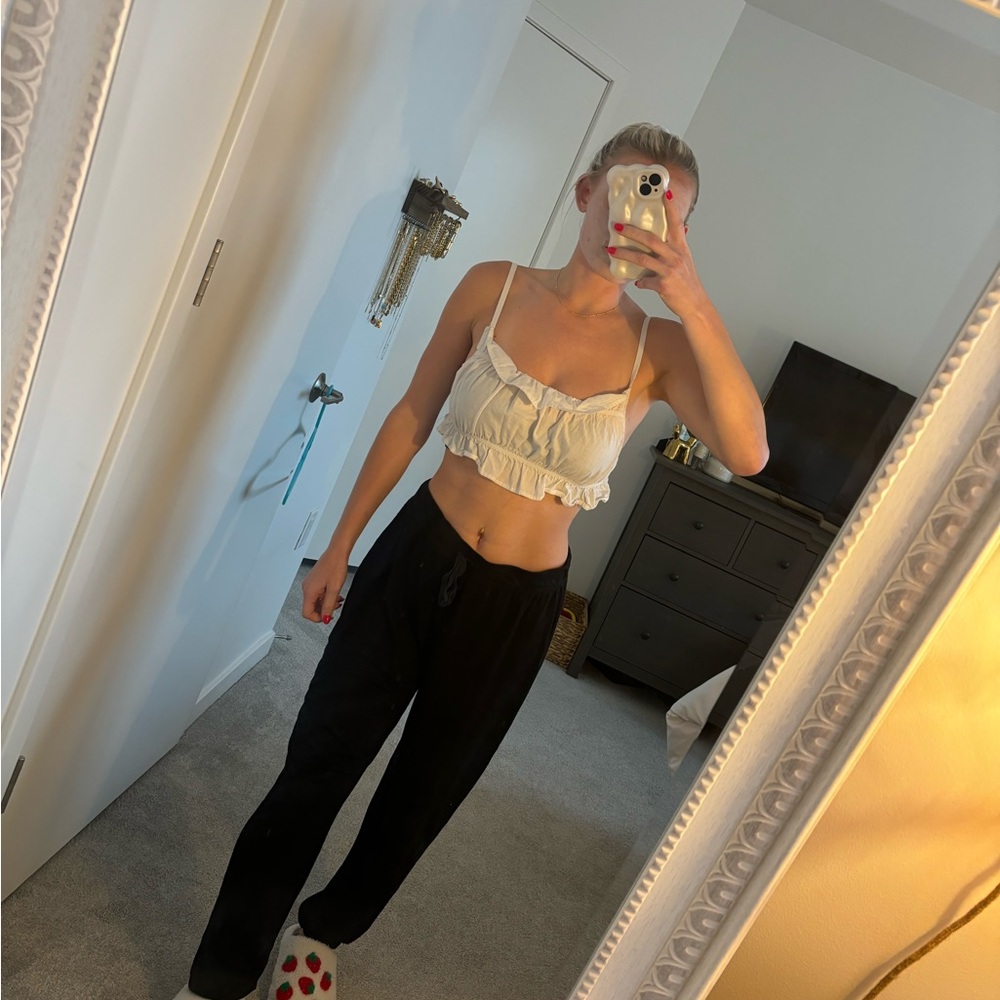 H & M white crop top